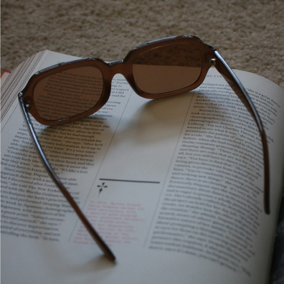 Retro-inspired Sunglasses from Sunnies Studios - Picture 3 of 10